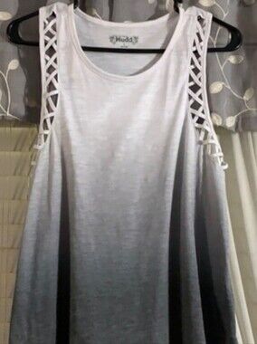 Mudd White to Gray Ombre Tank with Lattice Shoulder Detail